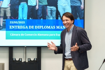 MAN Truck & Bus entrega sus diplomas a los alumnos de Mecatrónica de Vehículos Industriales con la Cámara Alemana como entidad certificadora