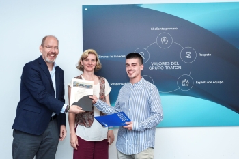 MAN Truck & Bus entrega sus diplomas a los alumnos de Mecatrónica de Vehículos Industriales con la Cámara Alemana como entidad certificadora