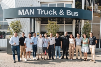 MAN Truck & Bus entrega sus diplomas a los alumnos de Mecatrónica de Vehículos Industriales en Madrid y Barcelona