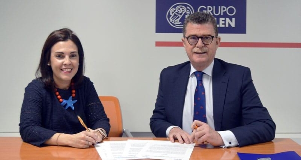 Cristina Campo, responsable de Alianzas del Área de Empleo e Inclusión Social de Fundación Santa María la Real, y Manuel Jesús Murciano, director corporativo de RRHH del Grupo EULEN