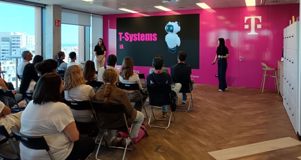 T-Systems impulsa el talento femenino con la celebración de “Girls in Tech”