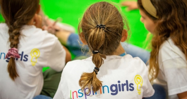 Deutsche Bank colabora con Inspiring Girls para visibilizar referentes femeninos en el sector bancario
