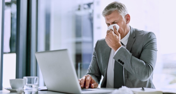 El absentismo laboral repunta tres décimas