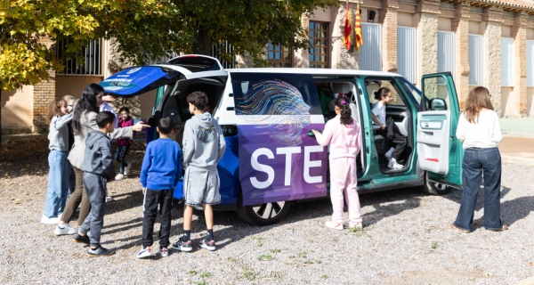 STEM Tour: una ruta de 6.000 kilómetros para acercar las vocaciones científicas a 2.000 estudiantes de zonas rurales