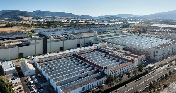 Adecco busca cubrir numerosas posiciones de operarios/as en la fábrica de Mercedes-Benz Vitoria antes de junio de 2026