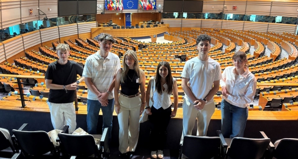 Estudiantes de FP de España trasladan al Parlamento Europeo propuestas de futuro para la formación profesional