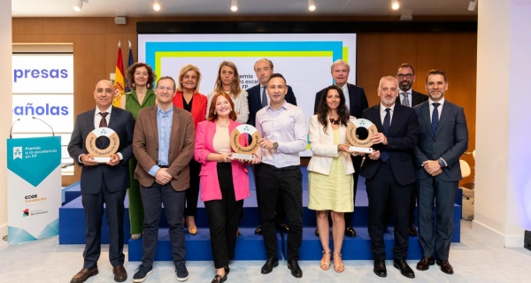 Amazon, un instituto de FP de Alicante y SEOPAN, ganadores de los Premios a la Excelencia en FP