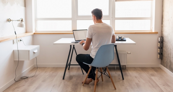 Uno de cada tres teletrabajadores cambiaría de empleo si su empresa aumentara los días de oficina