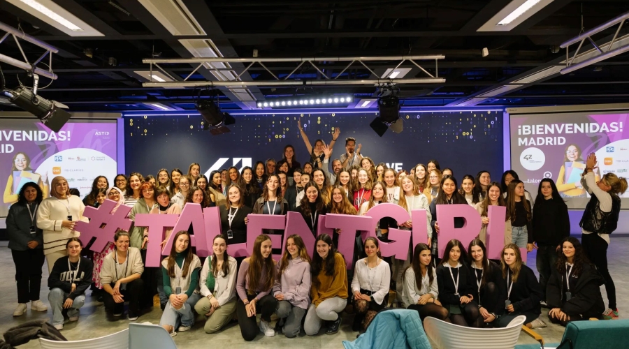 Participantes en el curso STEM Talent Girl