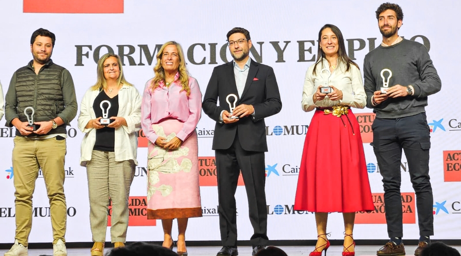 WoMAN, galardonada en los premios “Las 100 Mejores Ideas” de Actualidad Económica 