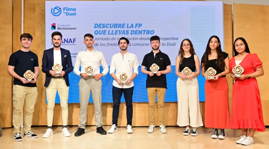 Los estudiantes de FP dual comparten sus experiencias con alumnos de ESO en los premios ‘Filma tu dual’ de la Fundación Bertelsmann