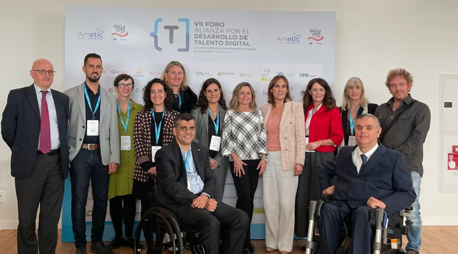 El Hub de Diversidad Digital de Fundación Integralia DKV premiado en los Digital Skills Awards Spain 2024