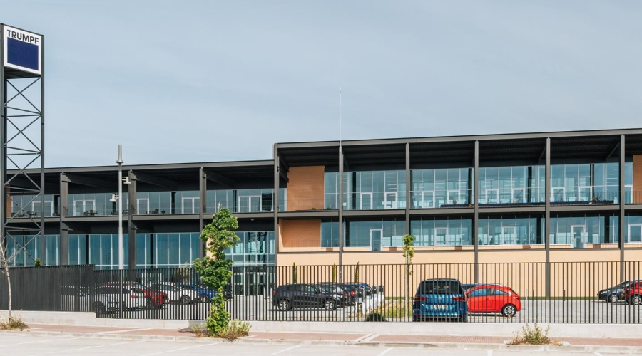 TRUMPF inaugura nueva sede en España equipada con tecnología de vanguardia y un diseño sostenible