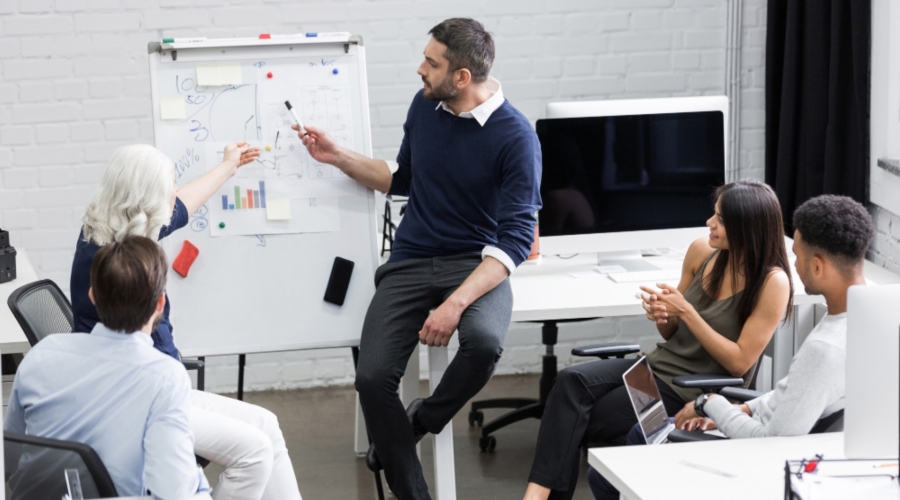 Solo 1 de cada 3 empresas ofrece un plan de desarrollo profesional a sus empleados