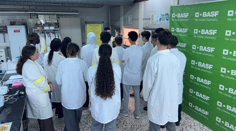 BA’s LAB: un nuevo programa único de experimentos para estudiantes de Bachillerato