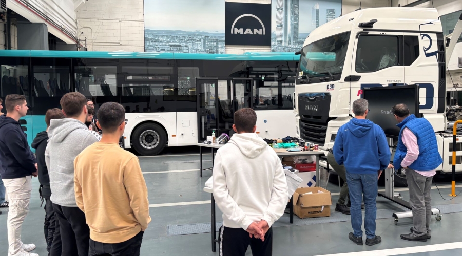 Arranca una nueva edición de la Academia de Aprendices de MAN Truck & Bus, referente en la formación técnica en vehículo industrial
