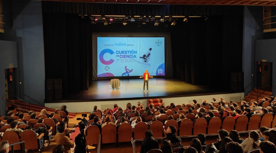 Bayer impulsa la educación científica con nuevas ediciones de Baylab en Murcia y Cuestión de Ciencia en Asturias y San Sebastián