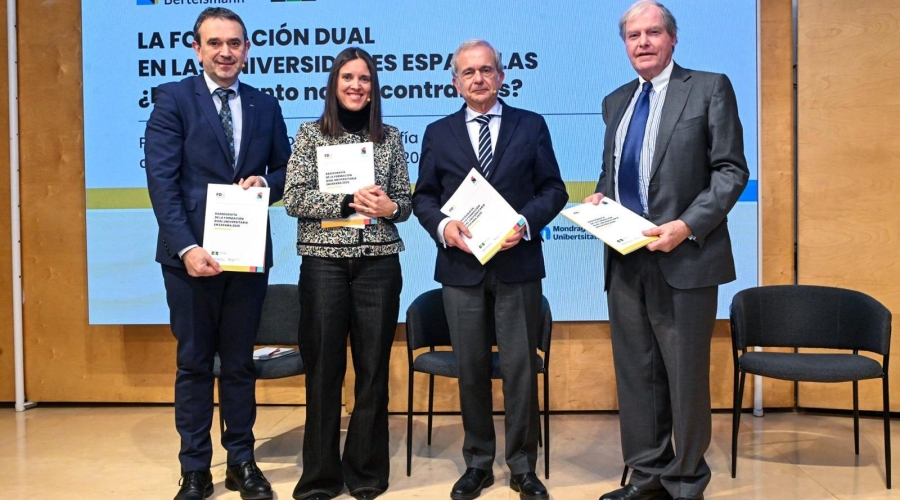 La mitad de las universidades españolas cuenta con alguna titulación dual, 12 puntos más que en 2024