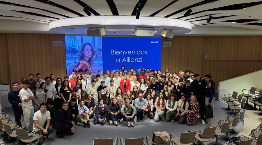 Allianz impulsa el futuro de más de 230 jóvenes con su programa Mentoring Solidario 135 y suma a Alex Roca como inspiración clave