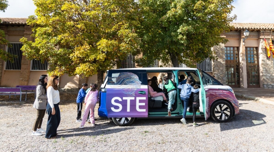 Volkswagen Group España Distribución y STEM Women Congress lanzan la tercera edición de STEM Tour