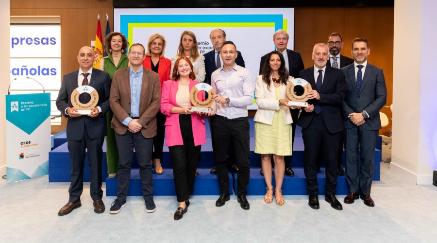 Amazon, un instituto de FP de Alicante y SEOPAN, ganadores de los Premios a la Excelencia en FP