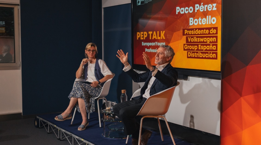 Paco Pérez Botello sitúa la adaptabilidad y el pensamiento crítico entre las claves para el desarrollo profesional en un Pep-Talk de la Cámara Alemana 