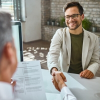 Las empresas cierran el año con optimismo, con unas previsiones de generación de empleo del 17%