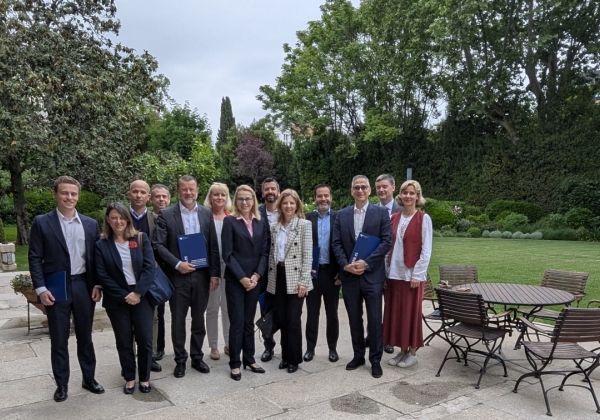 Empresas e instituciones analizan cómo acercar la FP Dual a las necesidades del mercado